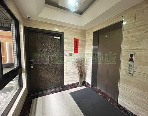 捷運南港展覽館站★管家式管理--獨立套房★住商連素貞 - Image 3