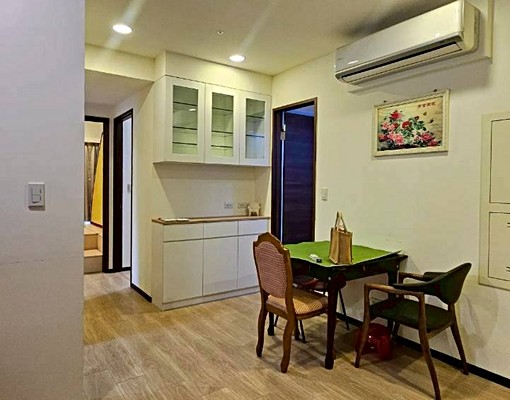 優質三房附家具拎包入住含車含管免服務費 - Image 1