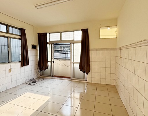 超低價★邊間大透天店住二合一★可辦租補 - Image 5