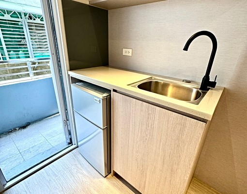 近中路、愛買、武陵高中✨精緻裝潢美宅✨可雙租補｜獨洗｜陽台 - Image 8