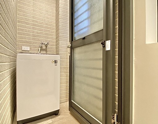 步行可到榮總醫院近東海澄清🌟可雙租補🌟系統櫃裝潢🌟陽台 - Image 9