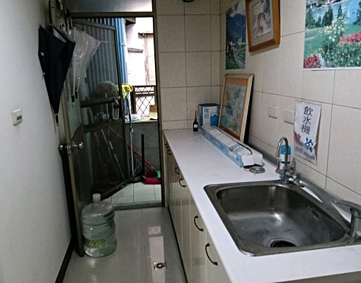 鄰近運動場,觀光夜市,汐科站,汐止火車站。 - Image 5