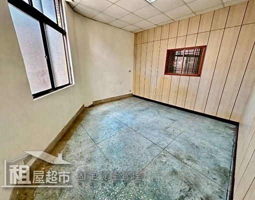 《工商路全聯旁寬敞4房》 - Image 6