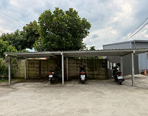 台電分算★近烏日嶺東獨洗曬大套房★附平面汽車位★子母車飲水機 - Image 9