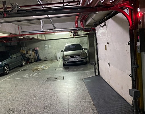 師大附近稀有車位,環境單純~~ - Image 4