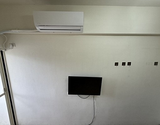 【可租補】金山街後段獨立陽台洗衣機&電梯大樓採光佳套房出租 - Image 11