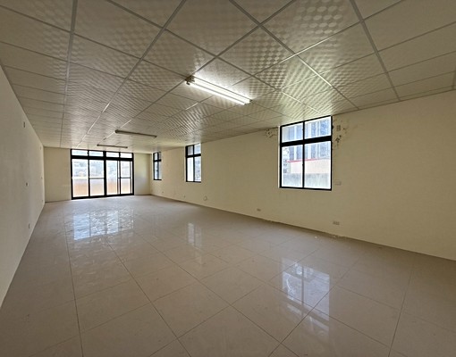 巨城電梯透店』北大路正路邊，商業地，合法B1~4樓，平面車位 - Image 7