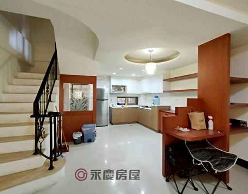 【享.Home】誠品春天l整棟四樓透天別墅五十坪四房l可租補 - Image 3