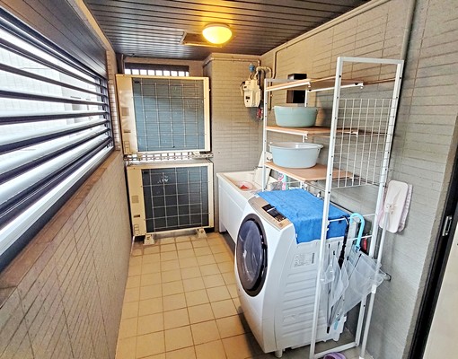 泳池宅前後大陽台3房次高樓面北1個B3平面好停大車位面寬光亮 - Image 16