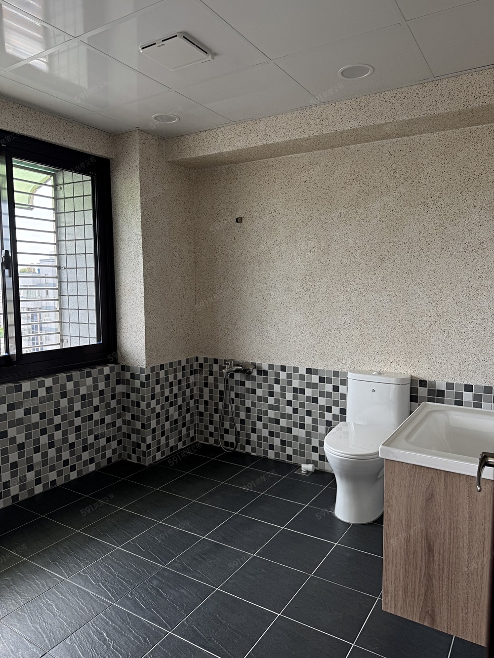 套房 Room A 衛浴