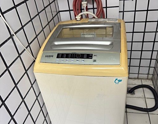 獨立陽台套房近一中中友中國醫大台 - Image 12