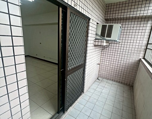 光彩街4房電梯華廈出租 - Image 6