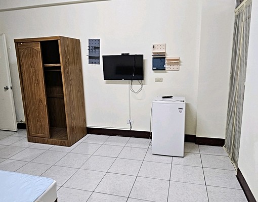 慈濟學區環境優、生活機能佳、獨立陽台 - Image 1