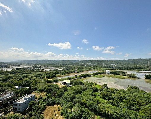新埔重劃區高樓層綠景全新三房 - Image 13