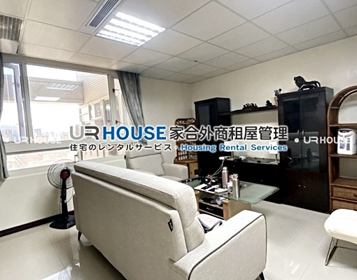 MRT龍山寺丨超大空間丨高樓採光通風佳丨可寵 - Image 1