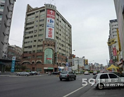 台南科大*大套房*適南科新貴.24h管理 - Image 1