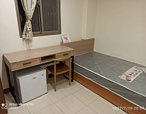 台大優質單人套房日照足有對外窗限女性 - Image 3