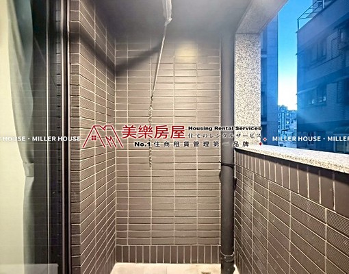 美樂內湖MRT*近內科*新首租兩房可租補報稅*有陽台家俱可議 - Image 13