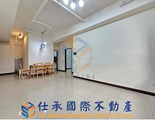 【單純出租,頂樓景觀,含平車位,近尚順】 - Image 2