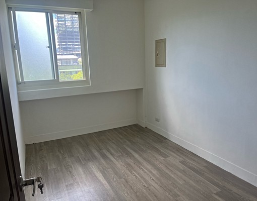 新整理好忠孝東路正大馬路上 - Image 2