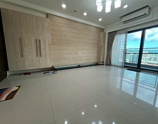 O4前金站無敵景觀四房平車高品質豪宅可附全新家具電 - Image 3