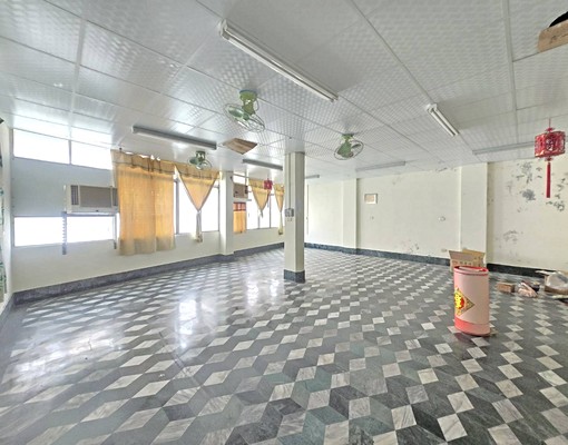 近台積電後勁夜市及捷運站臨路雙店面透天 - Image 8