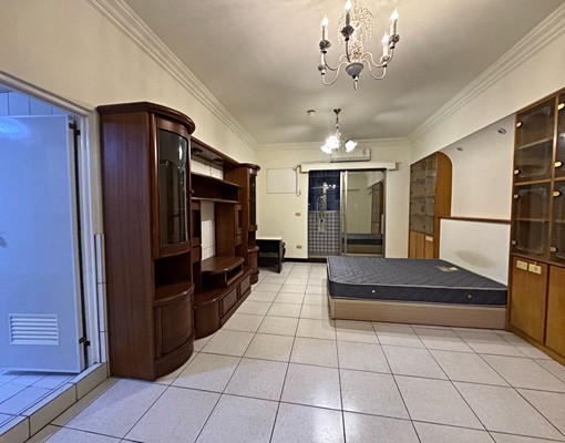 適合家庭或合租，新光三越後面近火車站 - 591租屋網 - Image 1