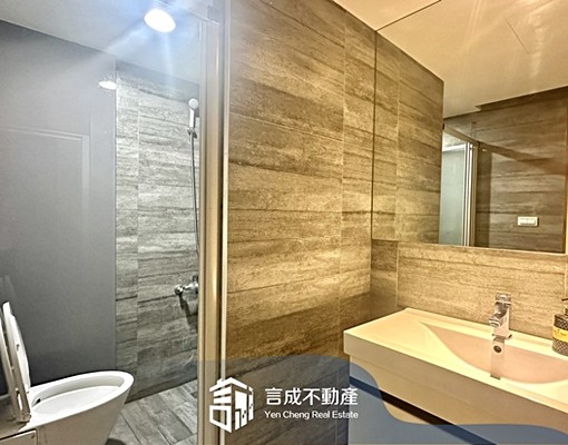 奇岩站｜稀有透天。開放廚房。可改三房 - Image 11