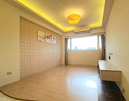 可租補。成功國小。64快速道路。電梯2+1房可寵物 - Image 1