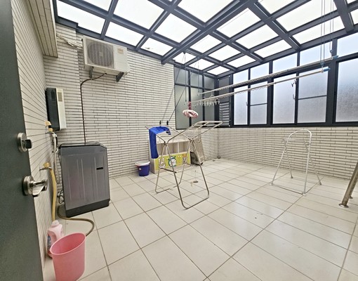 ★★★誠信小施🏠近歷史博物館四房透天車墅 - Image 14