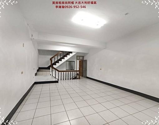 獨家苗栗市。臨20米路。省道旁。51坪大空間透店 - Image 3