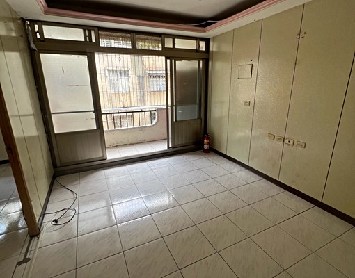 D社宅/走路至八德廣豐城只需10分鐘/空間大 - Image 11