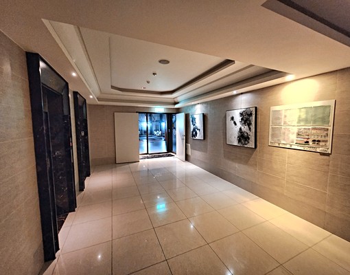 楠梓家樂福旁芳崗博市館精緻景觀小豪宅大兩房+車位 - Image 8