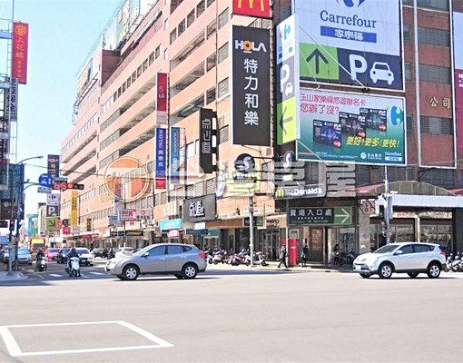 竹北家樂福面寬約6米5方正建地