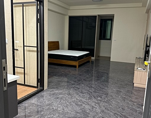 《分租電梯套房》中興路218號後棟、近新屋高中 - Image 1