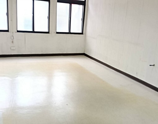 免仲費雙十路二段X號2樓23坪店面3萬2 - Image 10