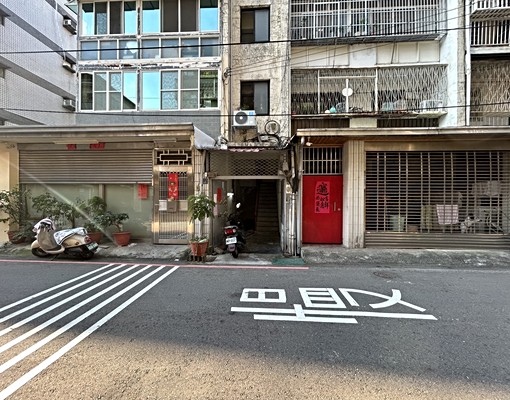 可租補🍎勤美誠品550公尺🌳明亮公寓爬梯4樓🌳乾淨2房 - Image 3