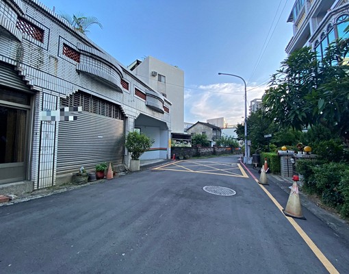 店住皆可,環境優雅,近國1交流道74號,生活機能佳 - Image 2