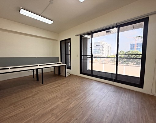 店住合一💕整棟透天💕可營燈💕六房 - Image 6