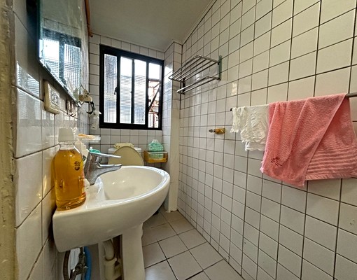 雅房價租整層☘勤美誠品🌳明亮公寓爬梯5樓🌳獨立廚房 - Image 8