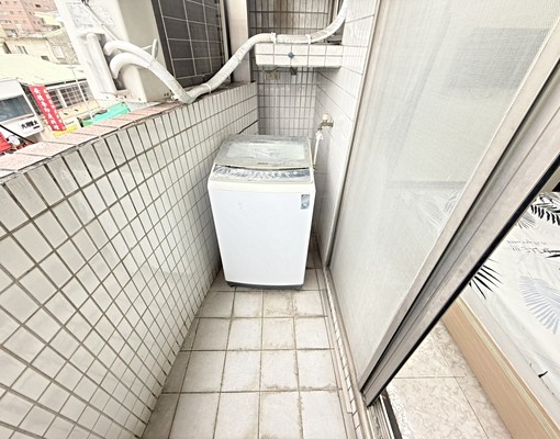 可租補✨秒殺台水電套房✨流理臺✨子母車✨陽台獨洗曬✨管理員 - Image 6