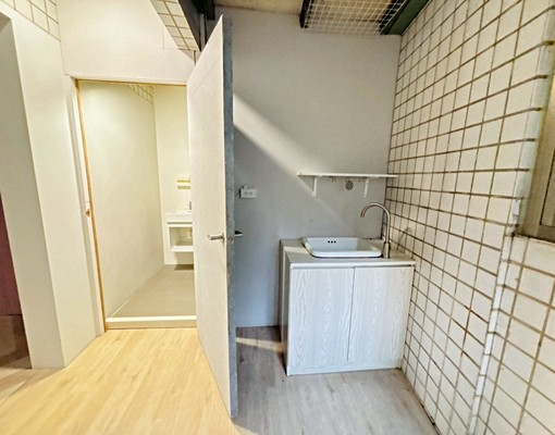 CBD時代廣場正對面｜朝富路｜朝馬｜雙透天店面 - Image 9