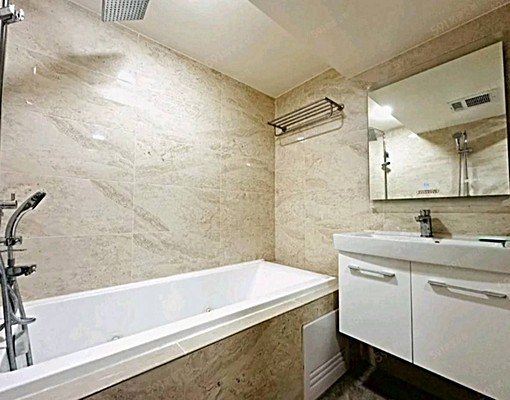 UKEY👉️愛悅😘挑高樓中樓⚡住辦❣️超美系統櫃🛁浴缸 - Image 4