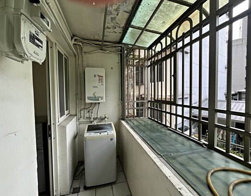 近捷運,大陽台,天然瓦斯,大房間,通風好 - Image 1