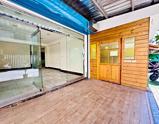 可營登~可入籍~後港黃金三角窗住辦店面 - Image 2