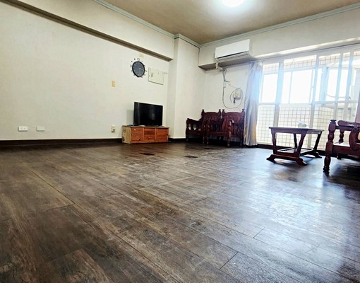 領袖天廈7-11樓上大客廳有車位🌈兩房 - Image 6