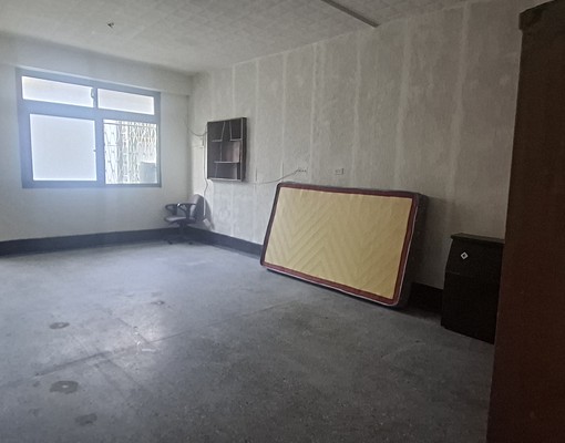 近彰南路透天~便宜出租~可申請租金補貼 - Image 5