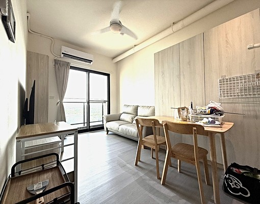 春福hiinn社區屋齡新傢俱全+平面車位 - Image 1