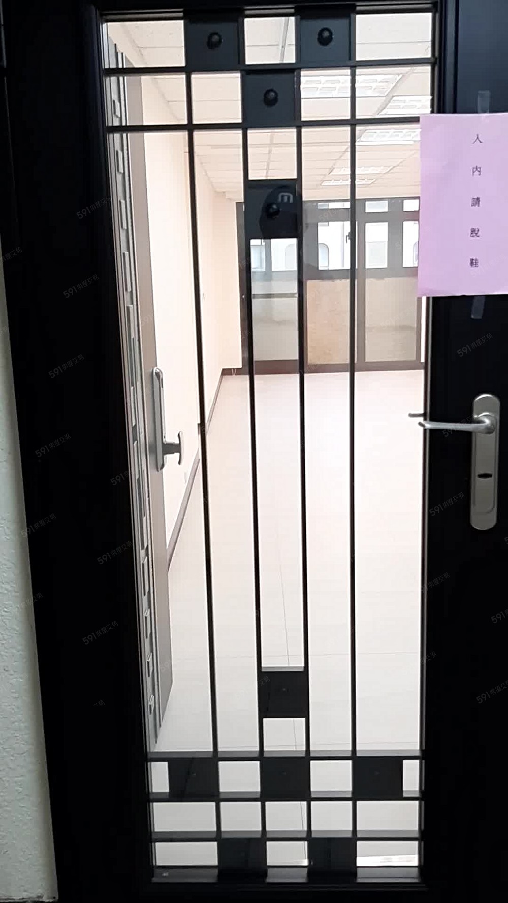 3房兩廳高級大樓公寓,忠孝東路四段近國父紀念館,清新宜居 - Image 1