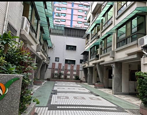 楠梓近都會公園站、楠梓科技園區、楠梓火車站、高雄大學 - Image 1